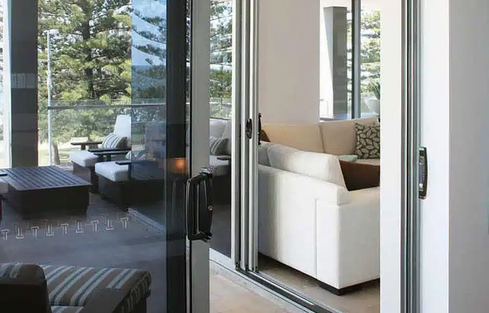 Quantum Sliding Door