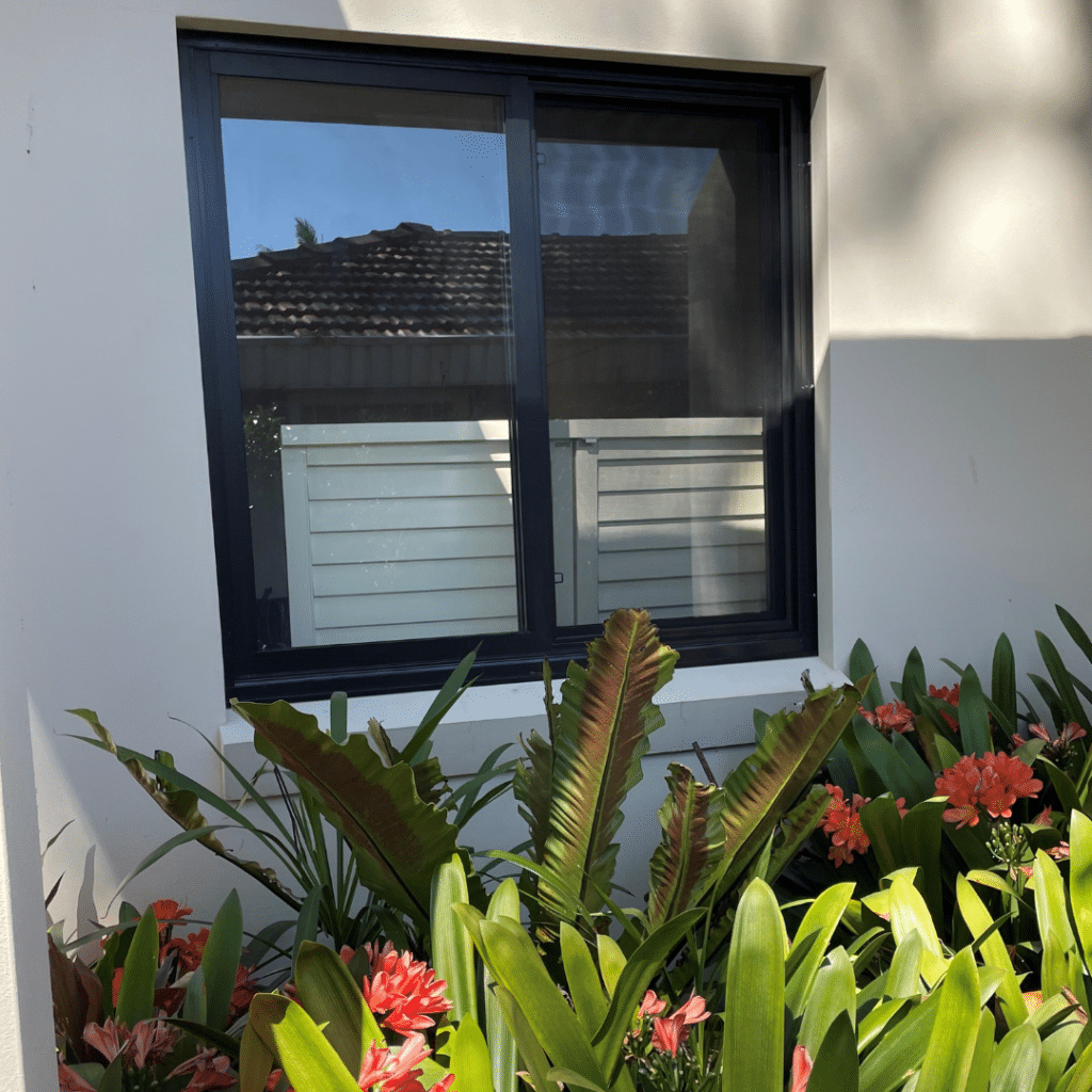 installing aluminium windows